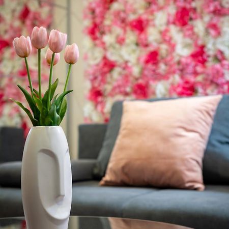 Rose Garden Apartment Boedapest Buitenkant foto